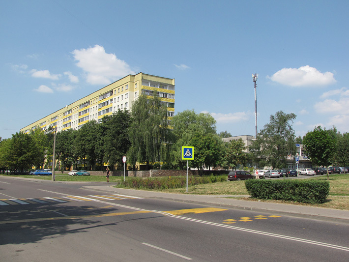 Общественно-торговый центр в Курасовщине-2