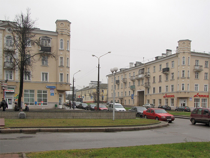 Здания в автозаводском поселке