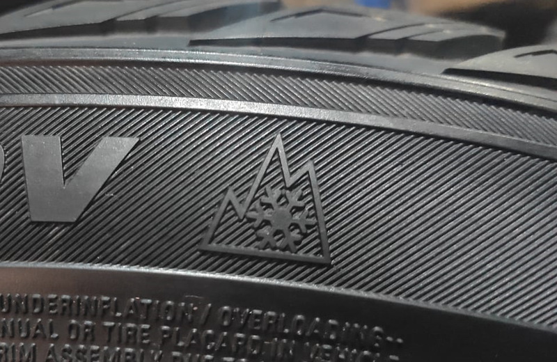 Какие шины можно ставить зимой, какие нельзя? Собрали самую важную информацию