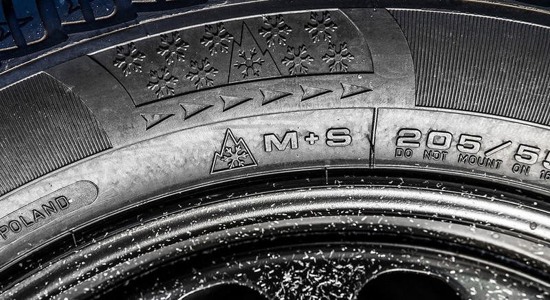 Какие шины можно ставить зимой, какие нельзя? Собрали самую важную информацию