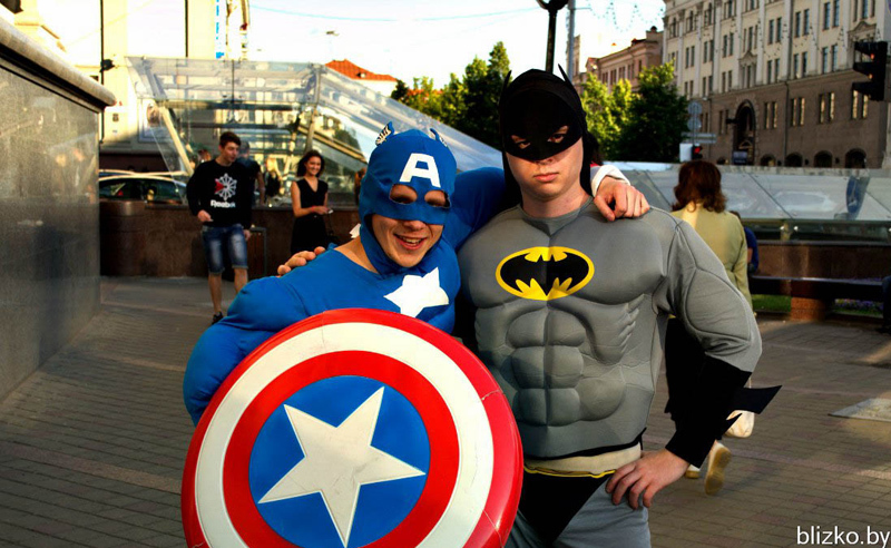 Бетмен и Капитан Америка