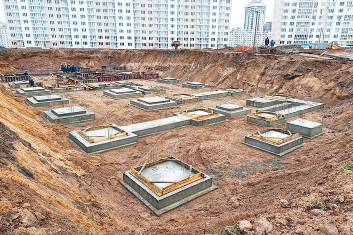 В Лебяжьем строят новую школу. Какой она будет?