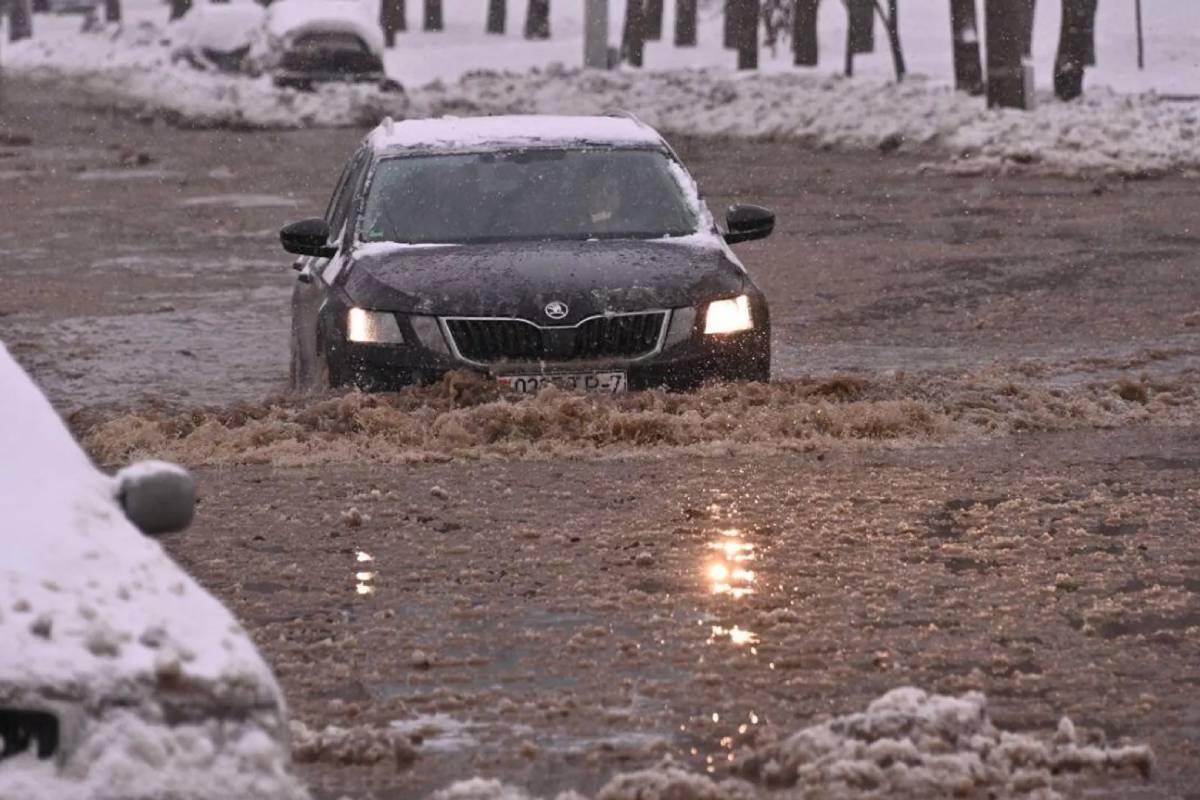 В малиновке прорвало трубу