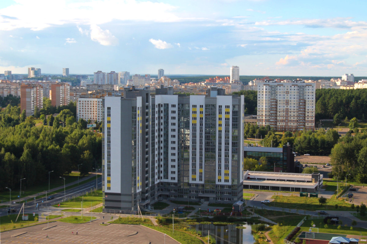 В Минске сдали часть печально известного долгостроя в Уручье, который  тонет. А что с другими проблемными домами?