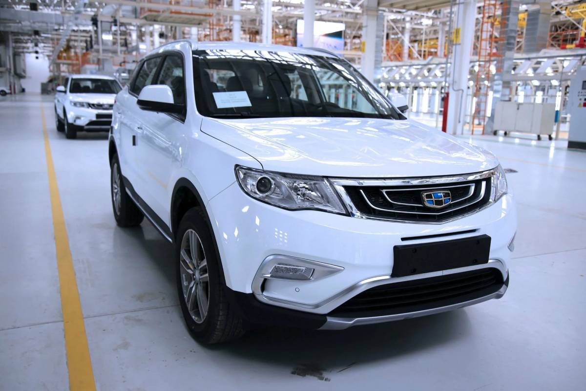 Geely belgee отзывы. Geely Atlas БЕЛДЖИ. БЕЛДЖИ 2022. Завод Geely в Белоруссии. Джили БЕЛДЖИ 2023.