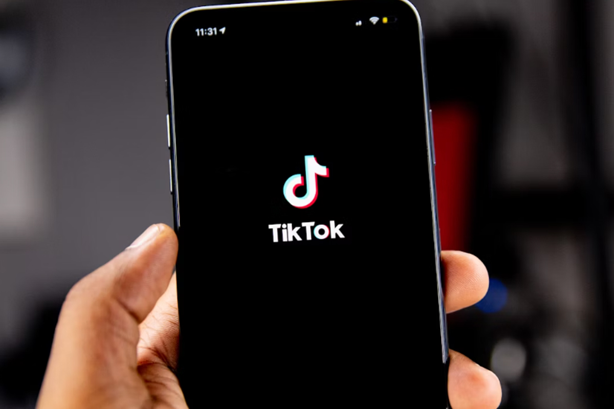 TikTok перед сном разрушает семейные отношения. Такой вывод сделали учёные