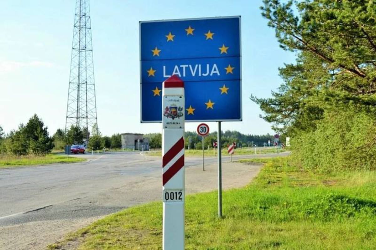 Латвия закрывает рынок для российских и белорусских потребительских товаров