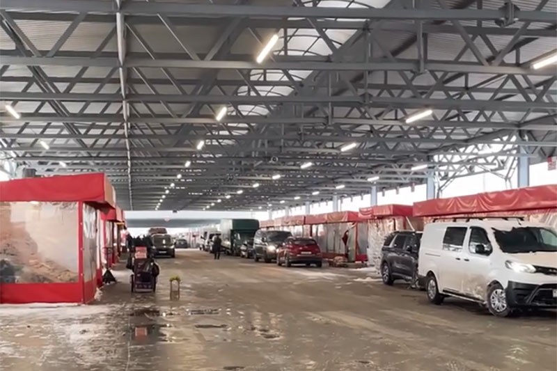 В Таборах рассказали, как рынок работает даже в лютые морозы и раскрыли секрет защиты торговых мест