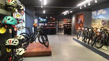 Магазин велосипедов  «Specialized concept store»